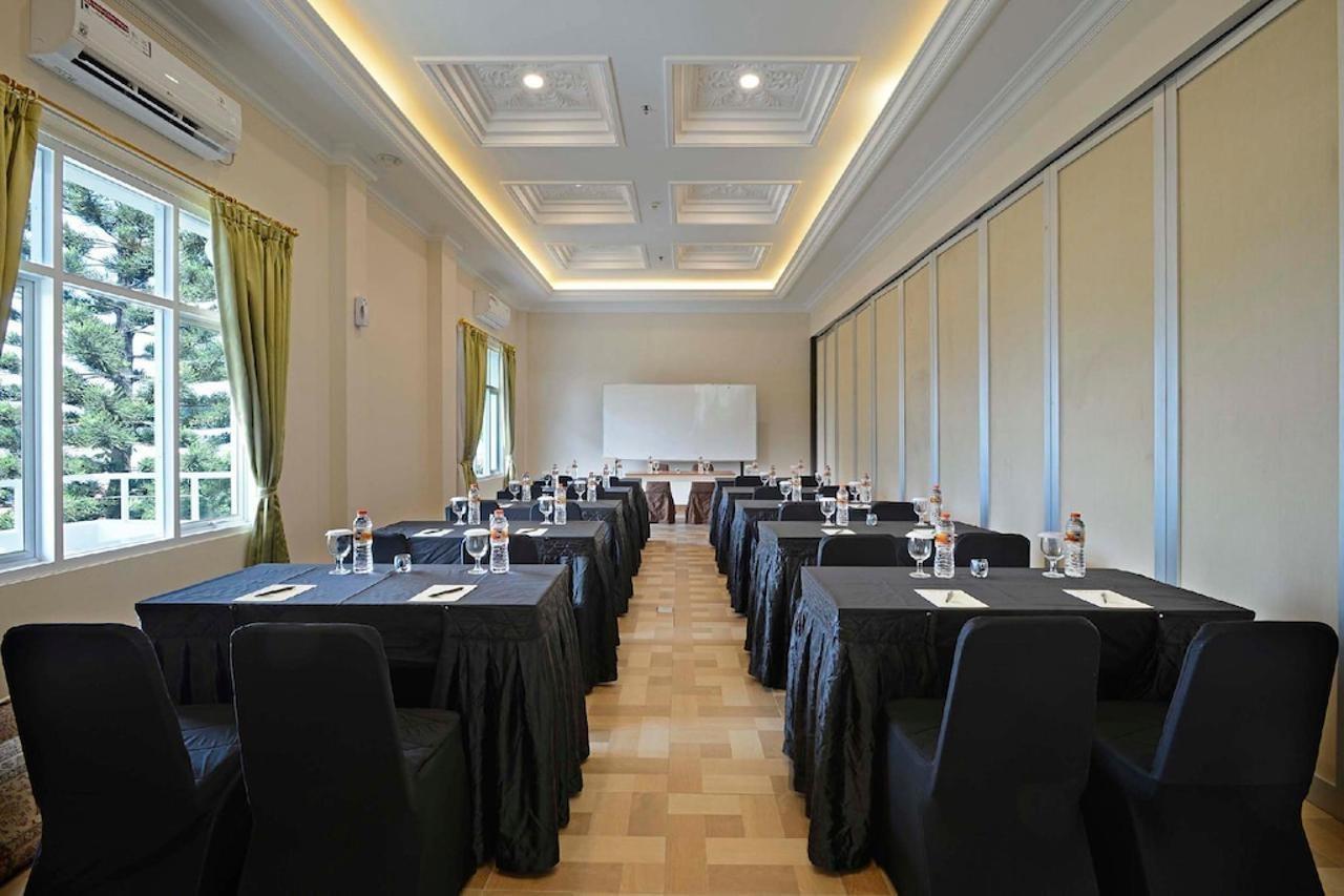Sahira Butik Pakuan Syariah Hotel Bogor Exterior foto