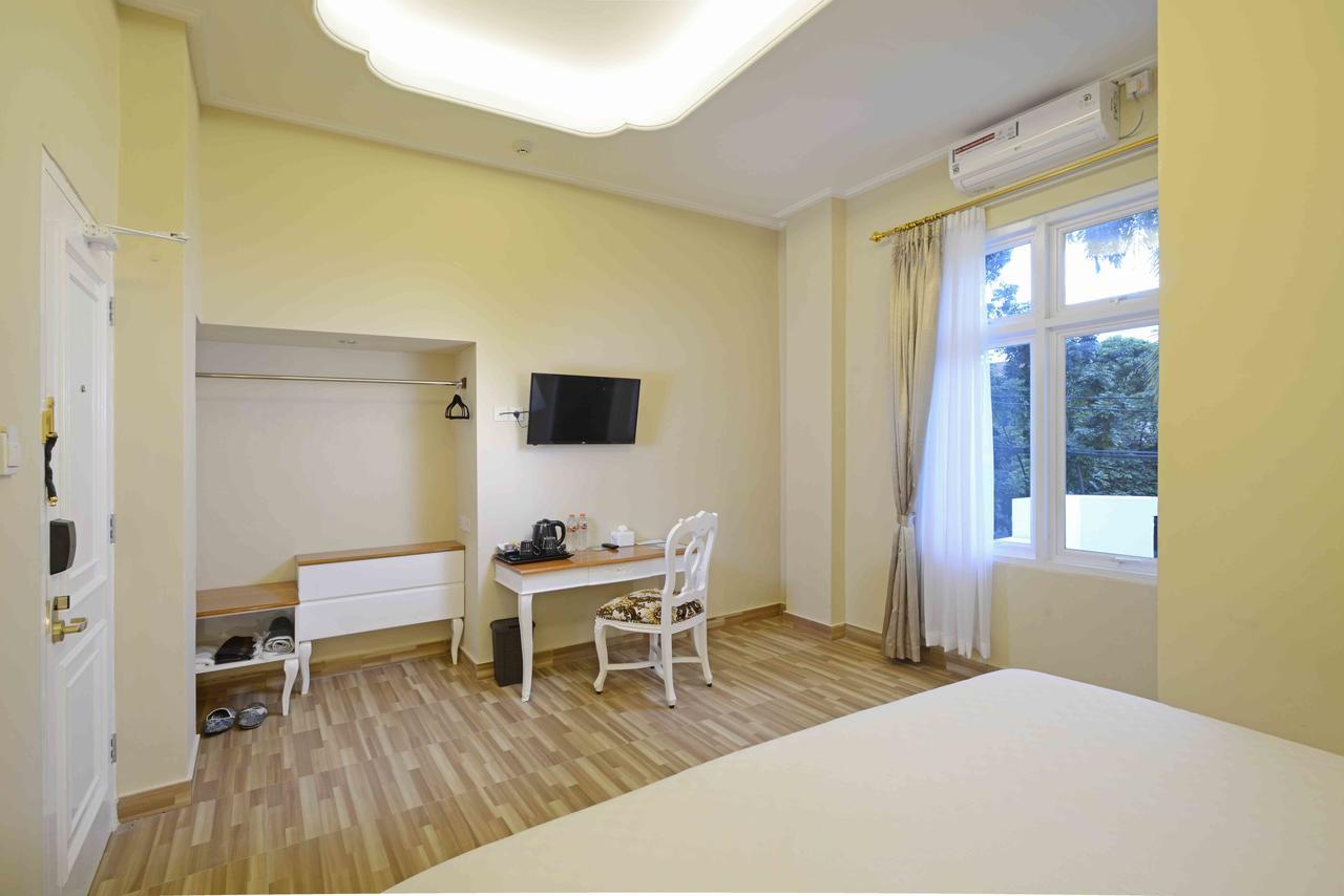 Sahira Butik Pakuan Syariah Hotel Bogor Exterior foto